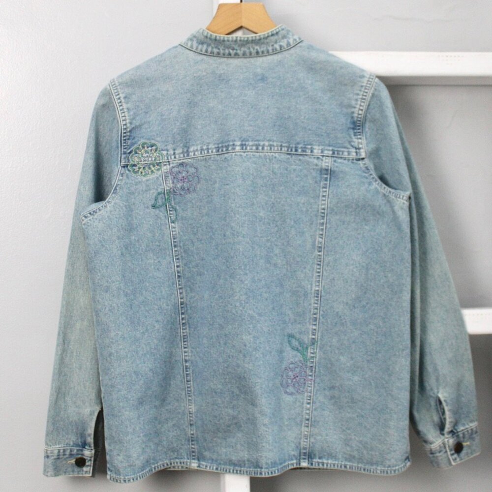 Denim & Co Vintage Y2K Denim Floral Embroidered Utility Jean Jacket Size Medium - Picture 2 of 4
